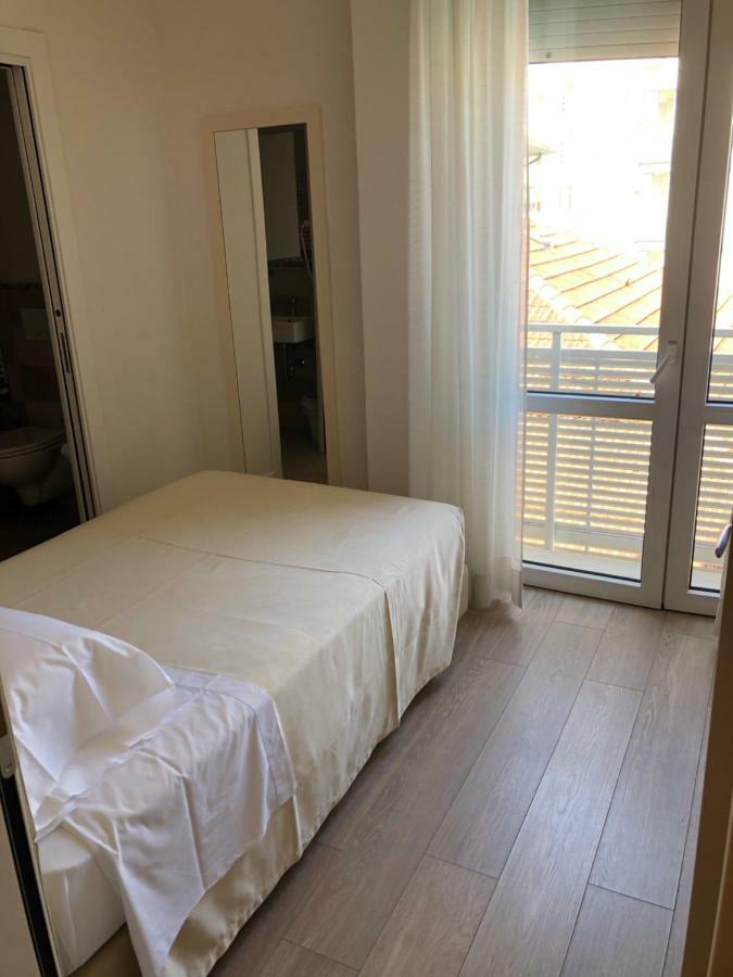 Hotel Bristol Cattolica Exterior photo